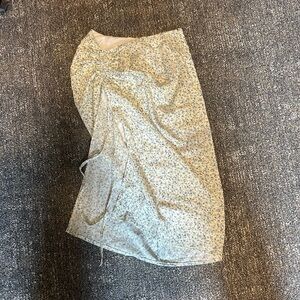 Shein Scrunch Midi Skirt (Like New)